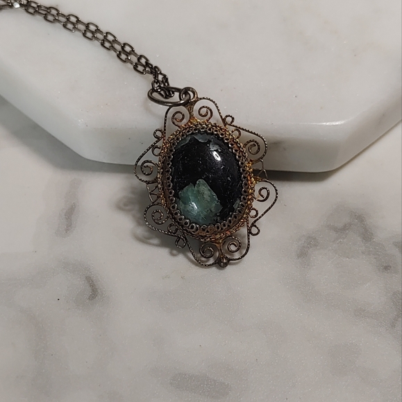 Vintage Stone Necklace - Picture 6 of 7